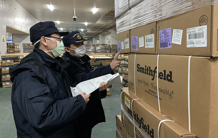 上海海关多举措保障进口直供武汉冻猪肉快速通关(图)